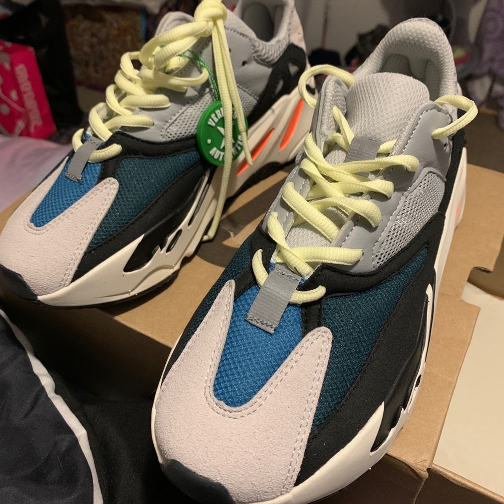 Yeezy 700